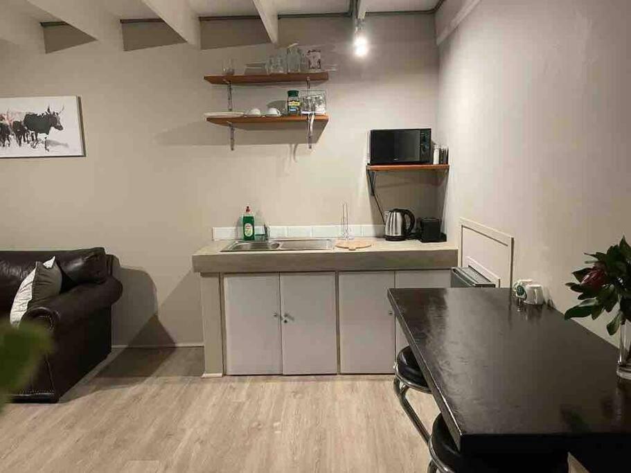 Protea Loft - Romantic Stay - No Load Shedding Hilton Buitenkant foto